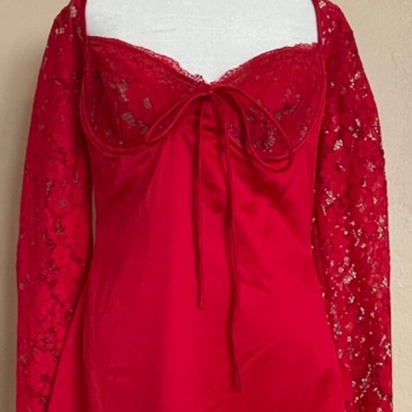 House of CB Jennica Red Rose Satin and Lace Mini Dress - Picture 5 of 9